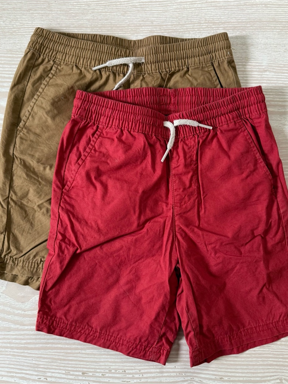 Old Navy boys 2 pack shorts - Red and Brown